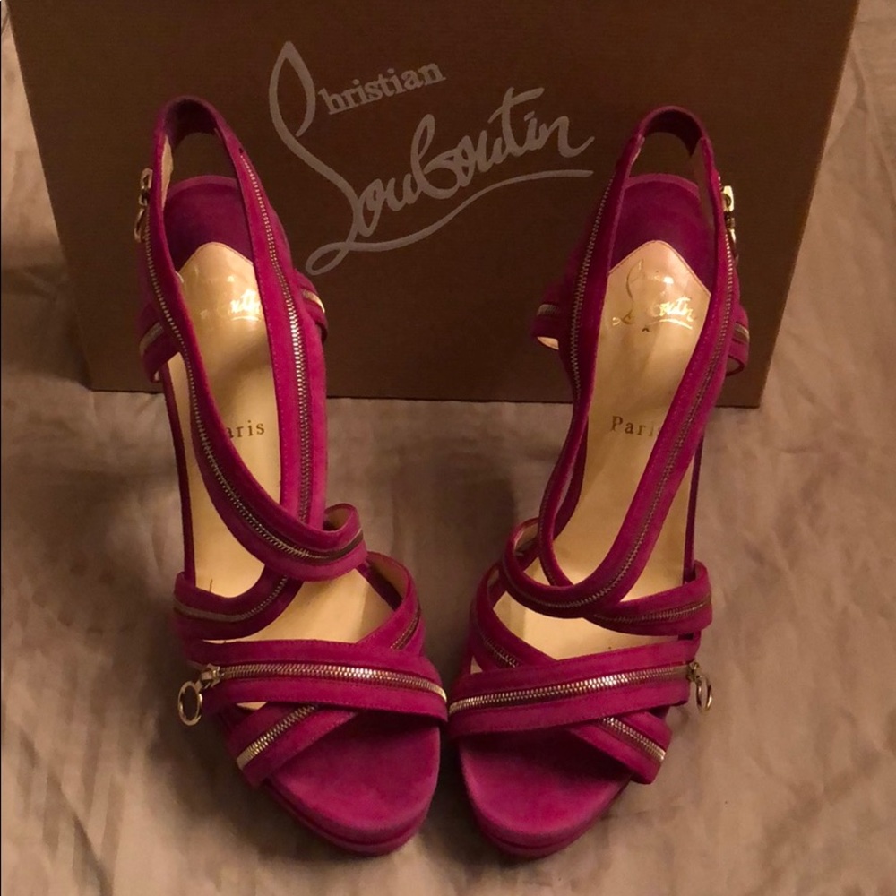 Christian Louboutin Trailer 140 Fuschia Suede Heel